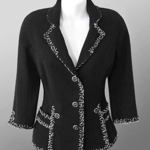 Chanel 08P Black and White Contrast Stitch Trim Crepe Wool Jacket